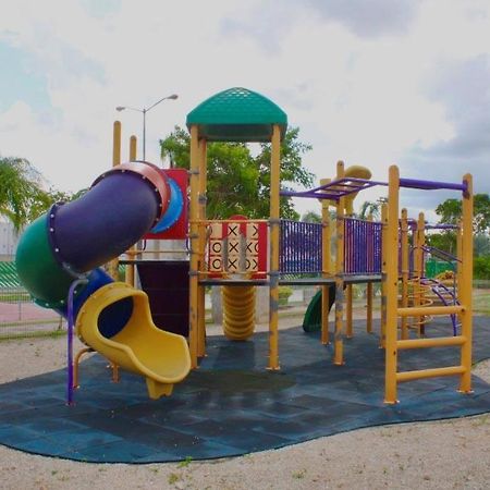 Casa Guerra En Maderos Residencial -Ideal Para Familias Cancun Ngoại thất bức ảnh