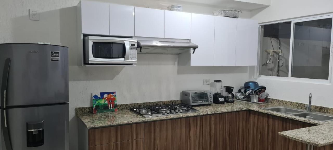 Casa Guerra En Maderos Residencial -Ideal Para Familias Cancun Ngoại thất bức ảnh